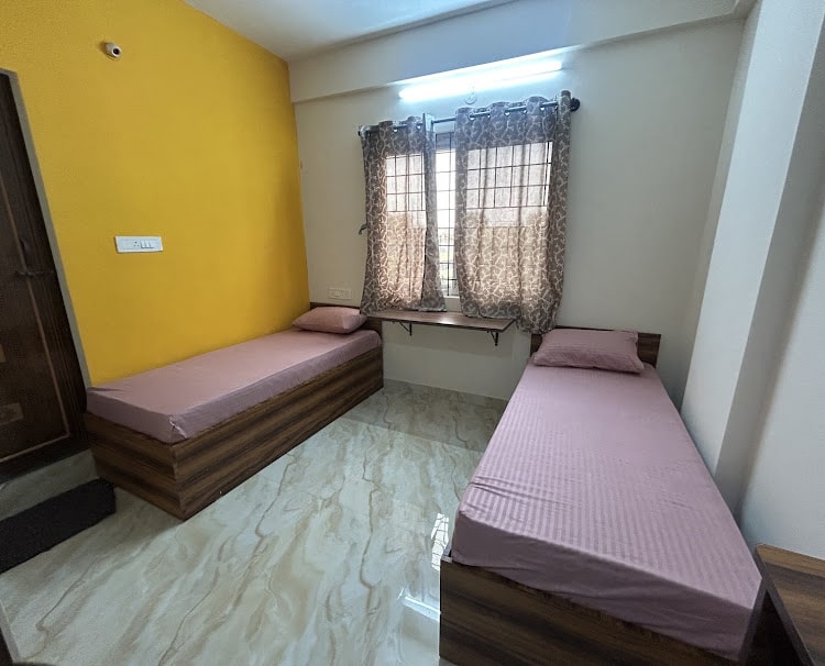 pg in bangalore, paying guest in bangalore, pgs in bangalore, pg near bangalore, luxury pg in bangalore, luxury pgs in bangalore, best pg in bangalore, executive pg in bangalore, posh pg in bangalore, mens pg in bangalore